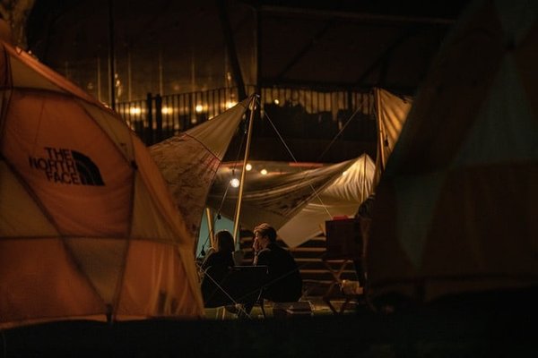 Quels conseils suivre pour un premier camping ?