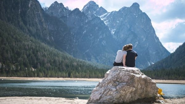 Comment organiser un séjour romantique en camping ?