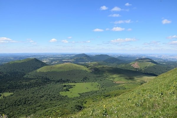 Les meilleurs circuits de camping pour explorer la région