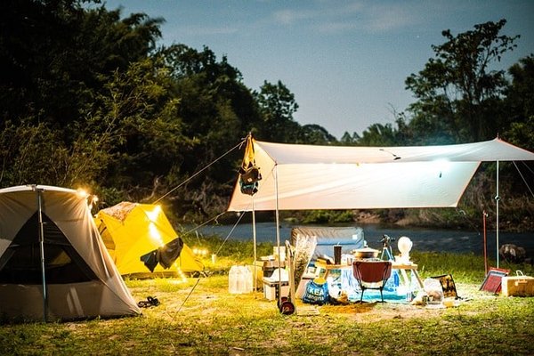 Où trouver des campings conviviaux pour les groupes d'amis ?